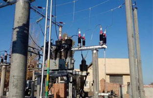 高壓隔離開關(guān)的是變電站、輸配電線路中與斷路器配合使用的一種主要設(shè)備，在運行中有比較重要的作用。那你知道“高壓隔離開關(guān)的常見故障和應對措施 ”嗎？今天雷爾沃電器小編一文為你全面解讀！
